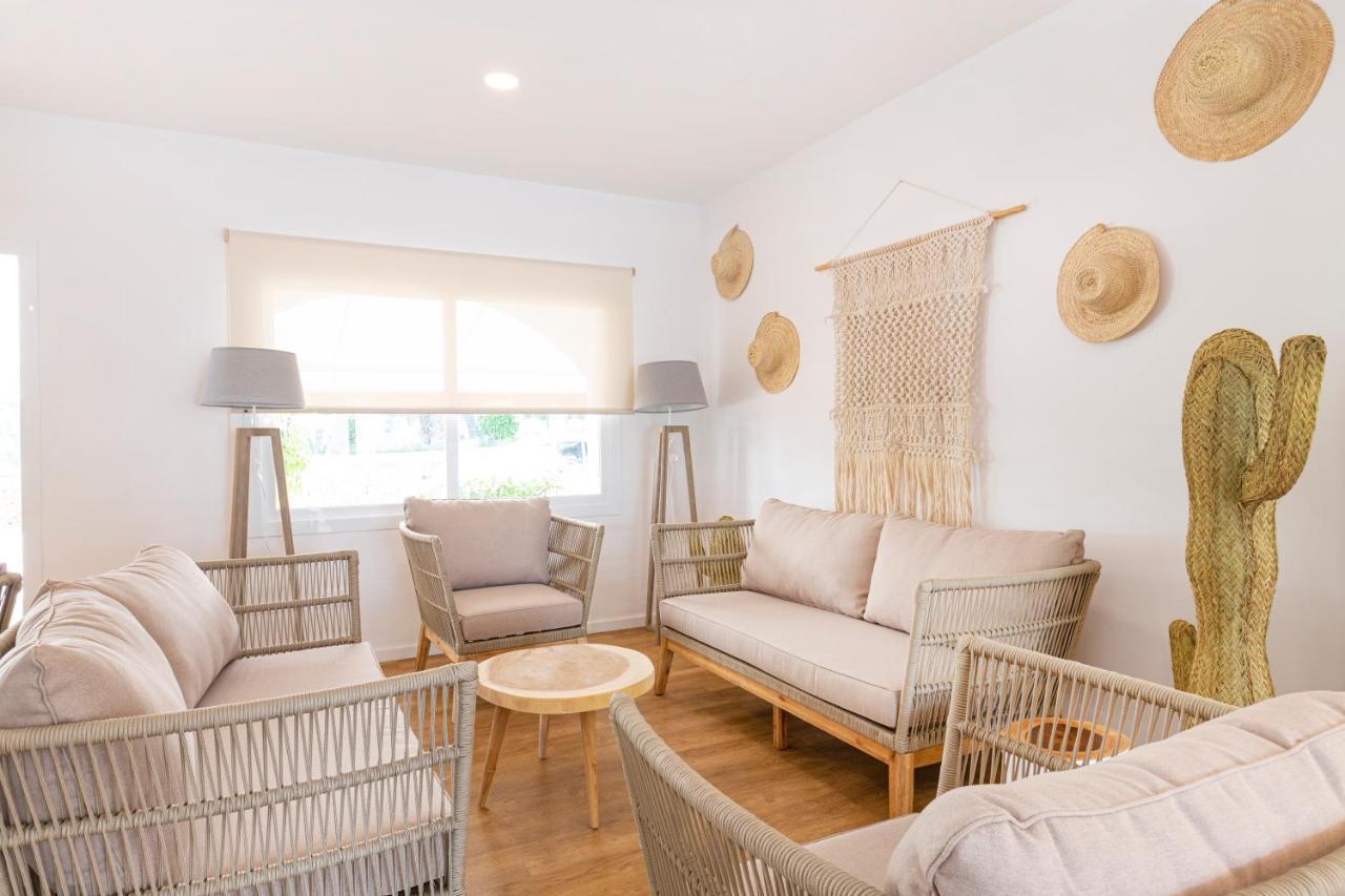 Apartamentos Los Arcos Santa Eularia des Riu Dış mekan fotoğraf